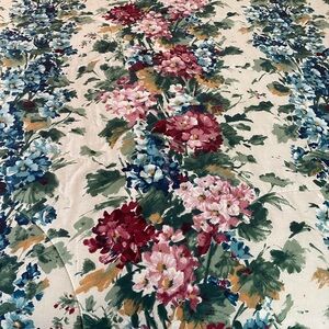 Vintage Comforter/ Quilt Floral pink red green on cream Cottagecore